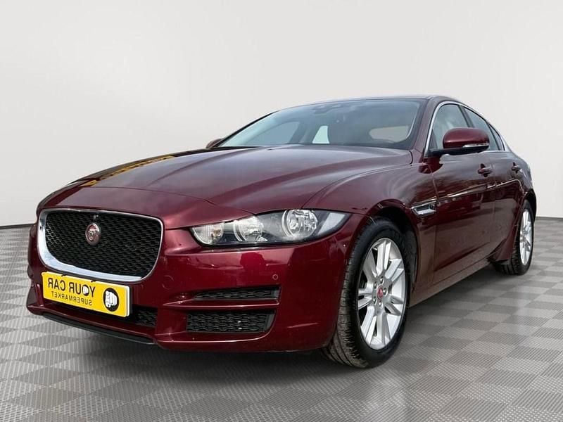 Used Jaguar XE Prestige 240 HP (176 kW) 2015 Red Sedan