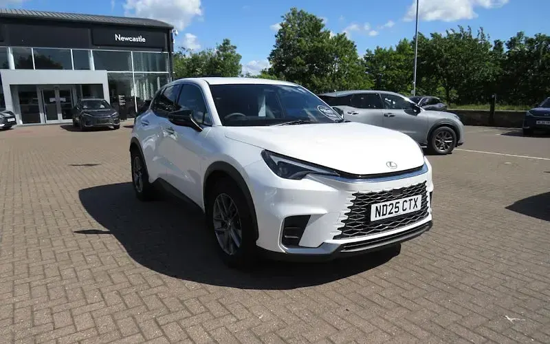 Used Lexus LBX 136 HP (100 kW) 2025 SUV