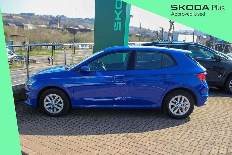 Used Skoda Fabia Comfort 79 HP (58 kW) 2024 Energy blue Hatchback