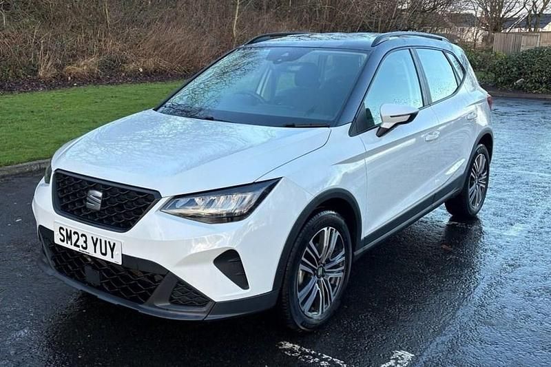 Used Seat Arona SE Technology 2023 White SUV