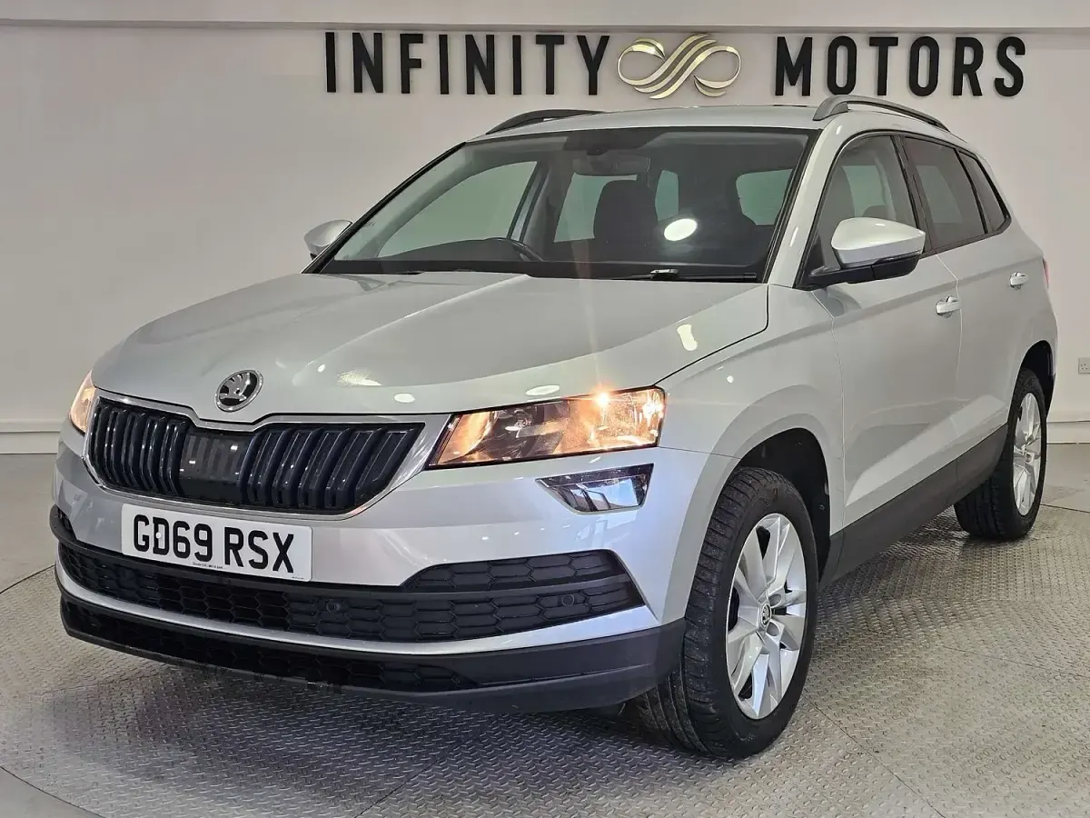 Used Skoda Karoq SE Technology 115 HP (84 kW) 2020 Silver SUV