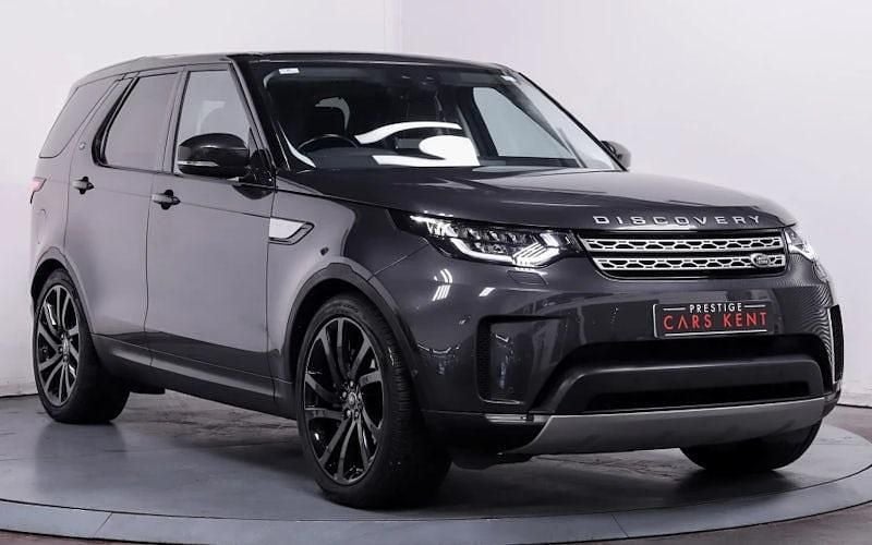 Grey Used 2020 Land Rover Discovery 5 HSE SUV | £33,350 (Good price) - Image 1/4