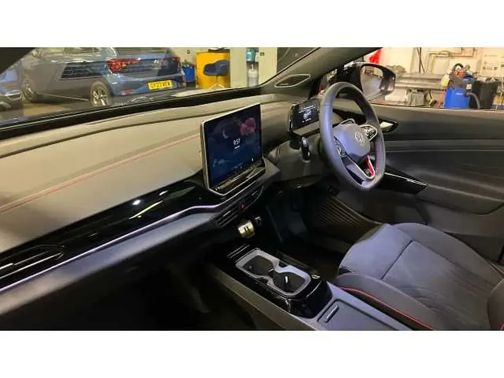 Uusi VW ID.4 GTX 250 kW (340 HP) 2026 Musta Katumaasturi