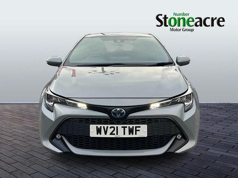 Used Toyota Corolla Design 122 HP (89 kW) 2021 Grey Hatchback
