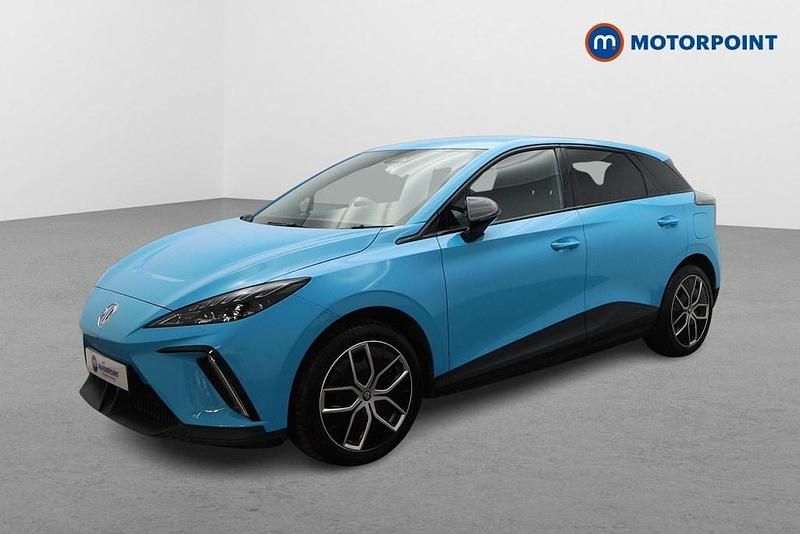 Begagnad MG MG4 EV Trophy 319 kW (435 HK) 2023 Blå Halvkombi