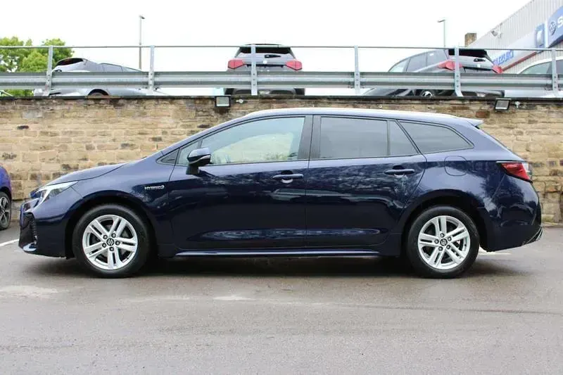 Used Suzuki Swace 140 HP (102 kW) 2023 Blue Estate