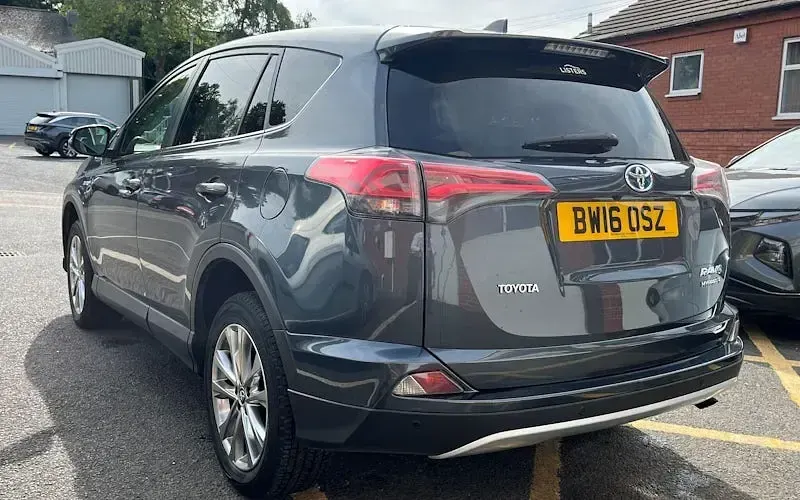 Used Toyota RAV4 Hybrid 197 HP (144 kW) 2016 Grey SUV