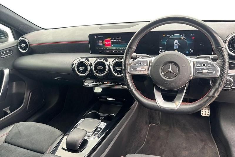 Used Mercedes A180 Executive 116 HP (85 kW) 2019 Black Hatchback