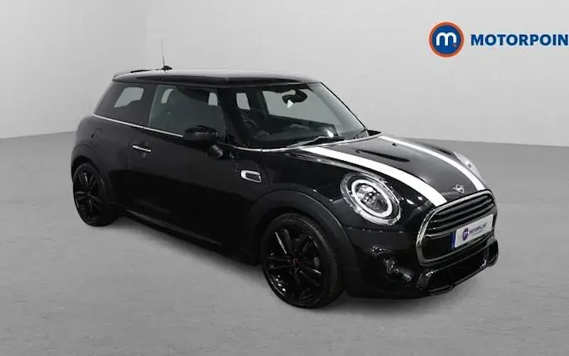 Używany Mini Cooper Hatch 136 KM (100 kW) 2021 Hatchback