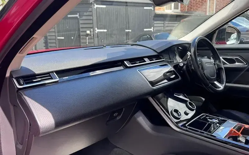 Used Land Rover Range Rover Velar S 241 HP (177 kW) 2018 Red SUV