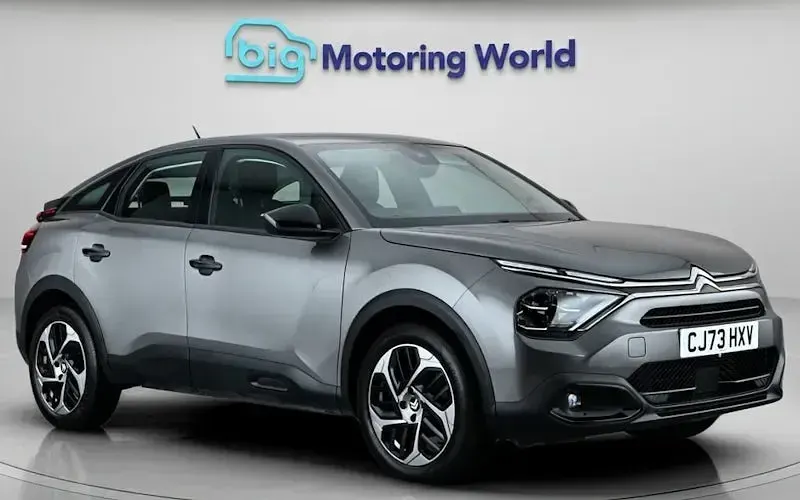 Used Citroën C4 PureTech 101 HP (74 kW) 2023 SUV
