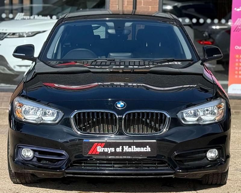 Used BMW 118 Sport Line 2018 Black Hatchback