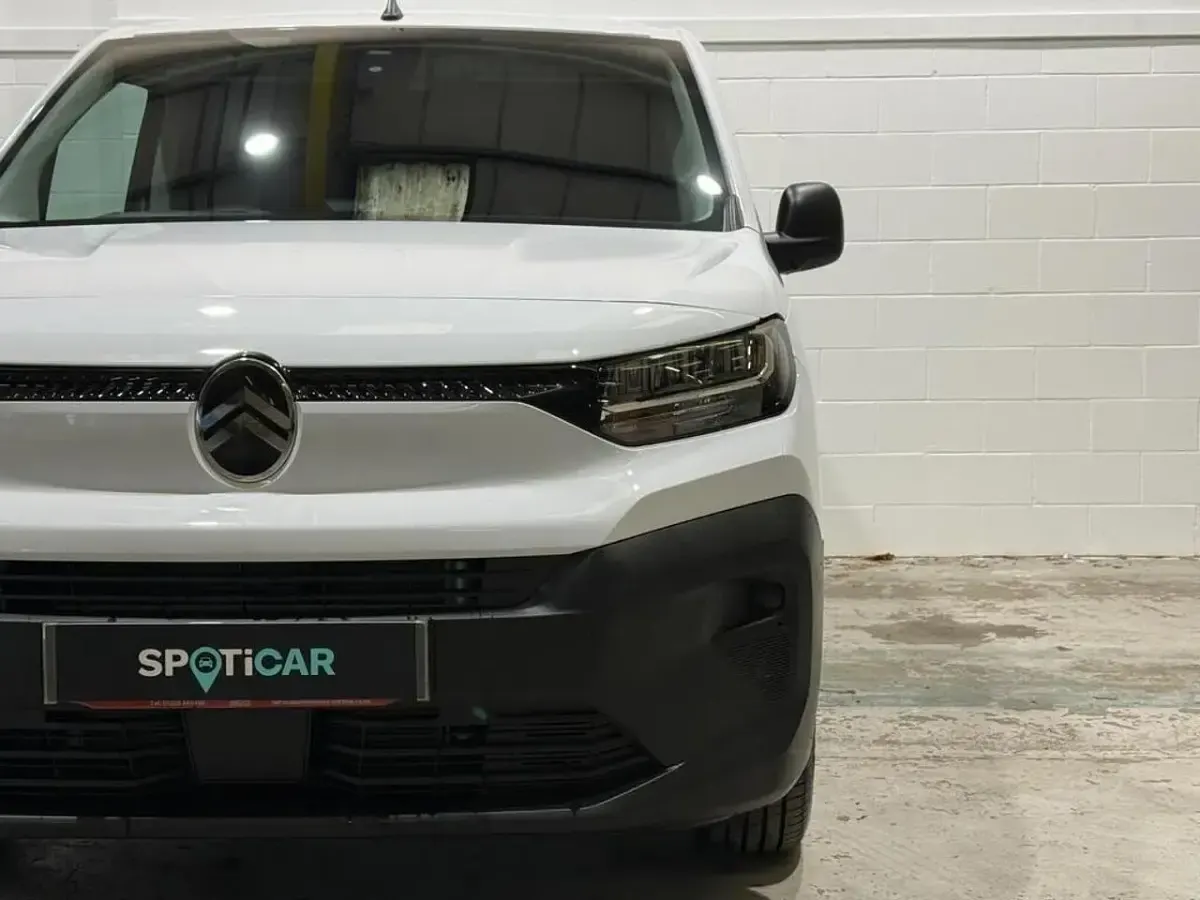 New Citroën Berlingo 100 HP (73 kW) 2026 White MPV