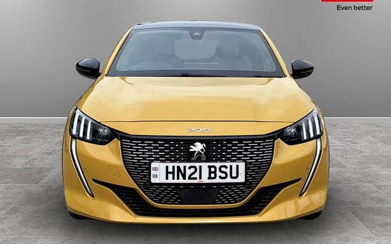 Used Peugeot 208 Premium 102 HP (75 kW) 2022 Hatchback