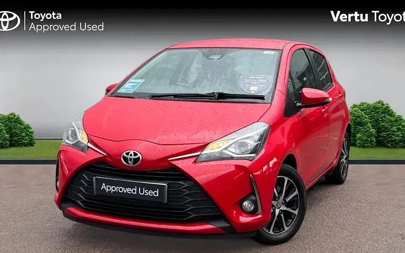 Begagnad Toyota Yaris 111 HK (81 kW) 2019 Halvkombi