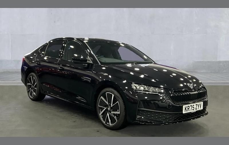 Black New 2025 Skoda Octavia SportLine Hatchback | £30,950 (Fair price) - Image 1/4