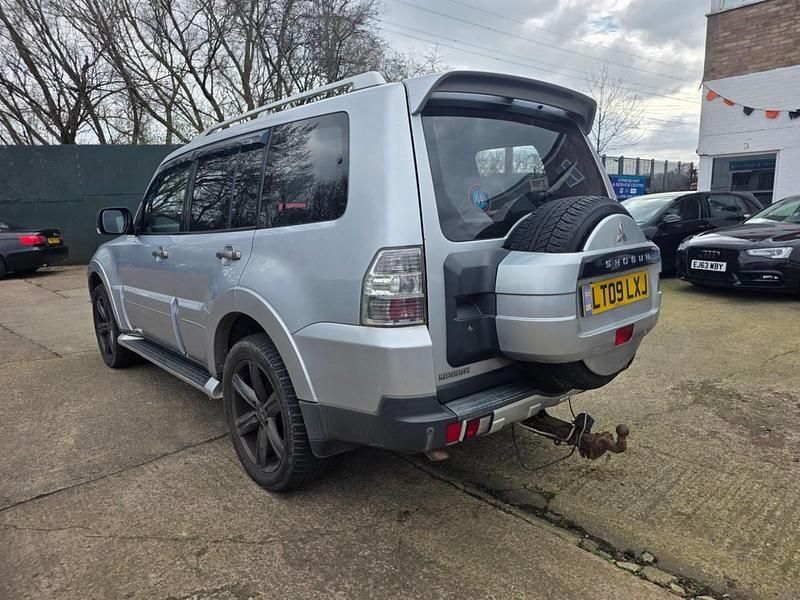 Used Mitsubishi Shogun 2009 Silver SUV