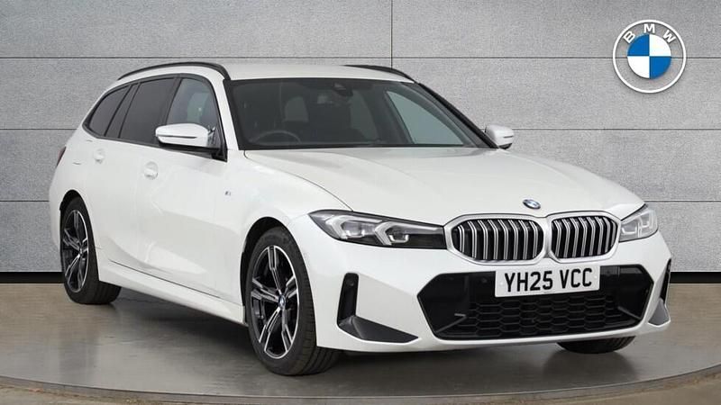 White Used 2025 BMW 320 M Sport Estate | £31,450 (Fair price) - Image 1/4