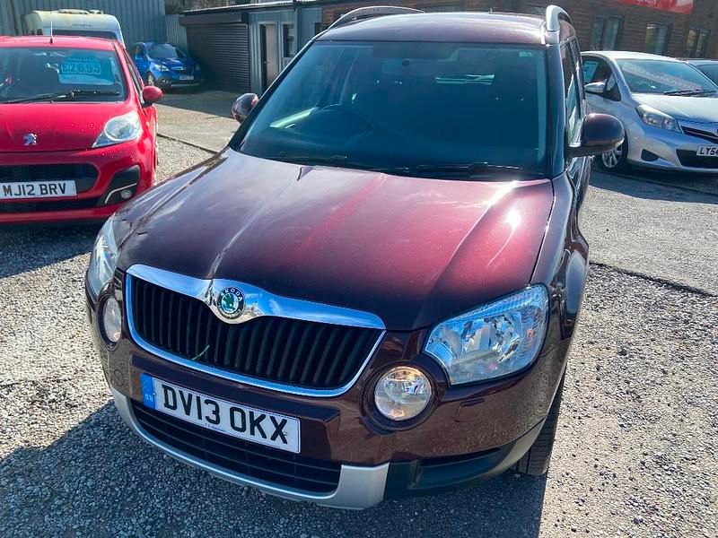 Used Skoda Yeti SE 150 HP (110 kW) 2013 Maroon metallic SUV