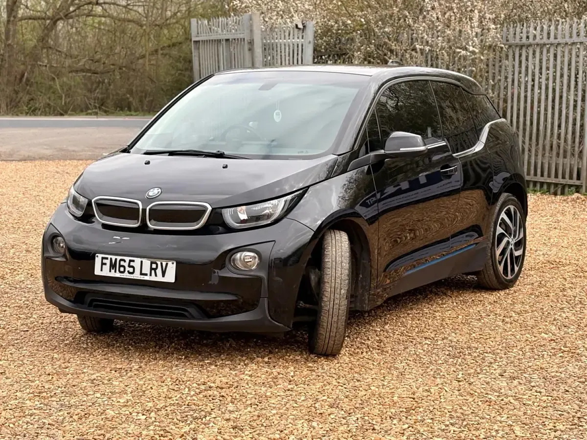 Usado BMW i3 Comfort Edition 125 kW (170 CV) 2015 Negro Utilitario