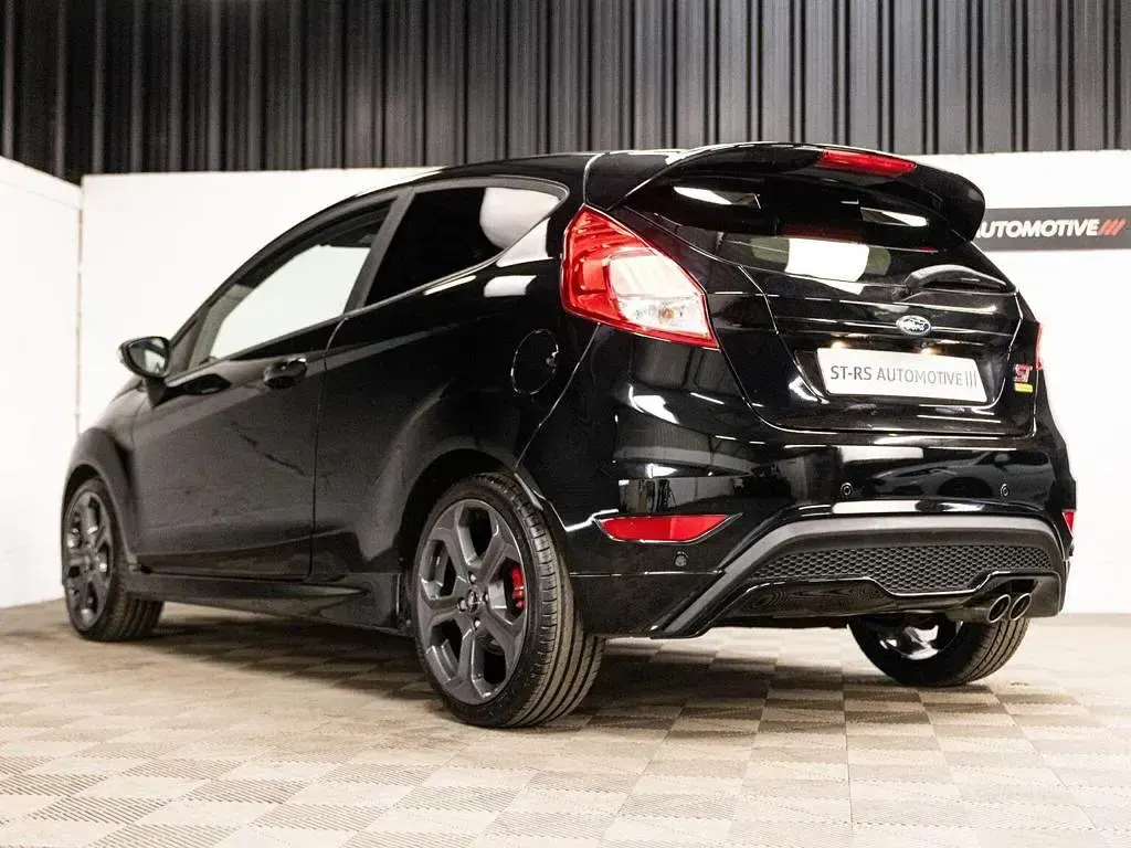 Used Ford Fiesta ST 182 HP (133 kW) 2017 Black Hatchback