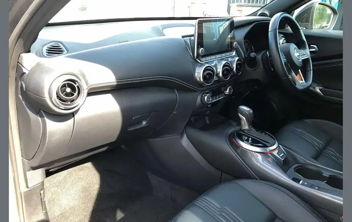 Used Nissan Juke Tekna 112 HP (82 kW) 2022 Grey SUV