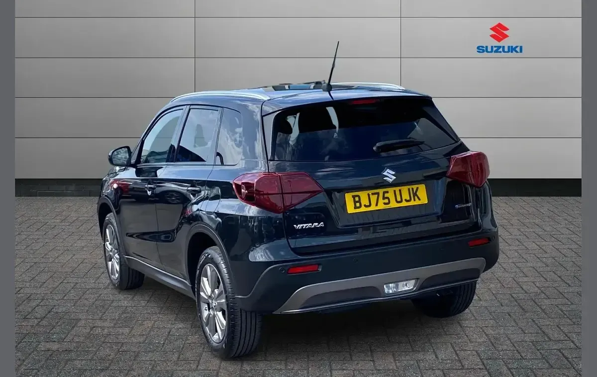 Used Suzuki Vitara 116 HP (85 kW) 2025 Black SUV