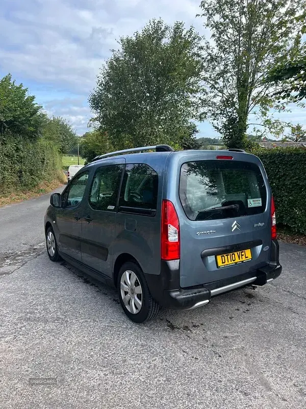 Used Citroën Berlingo XTR 90 HP (66 kW) 2010 Grey MPV