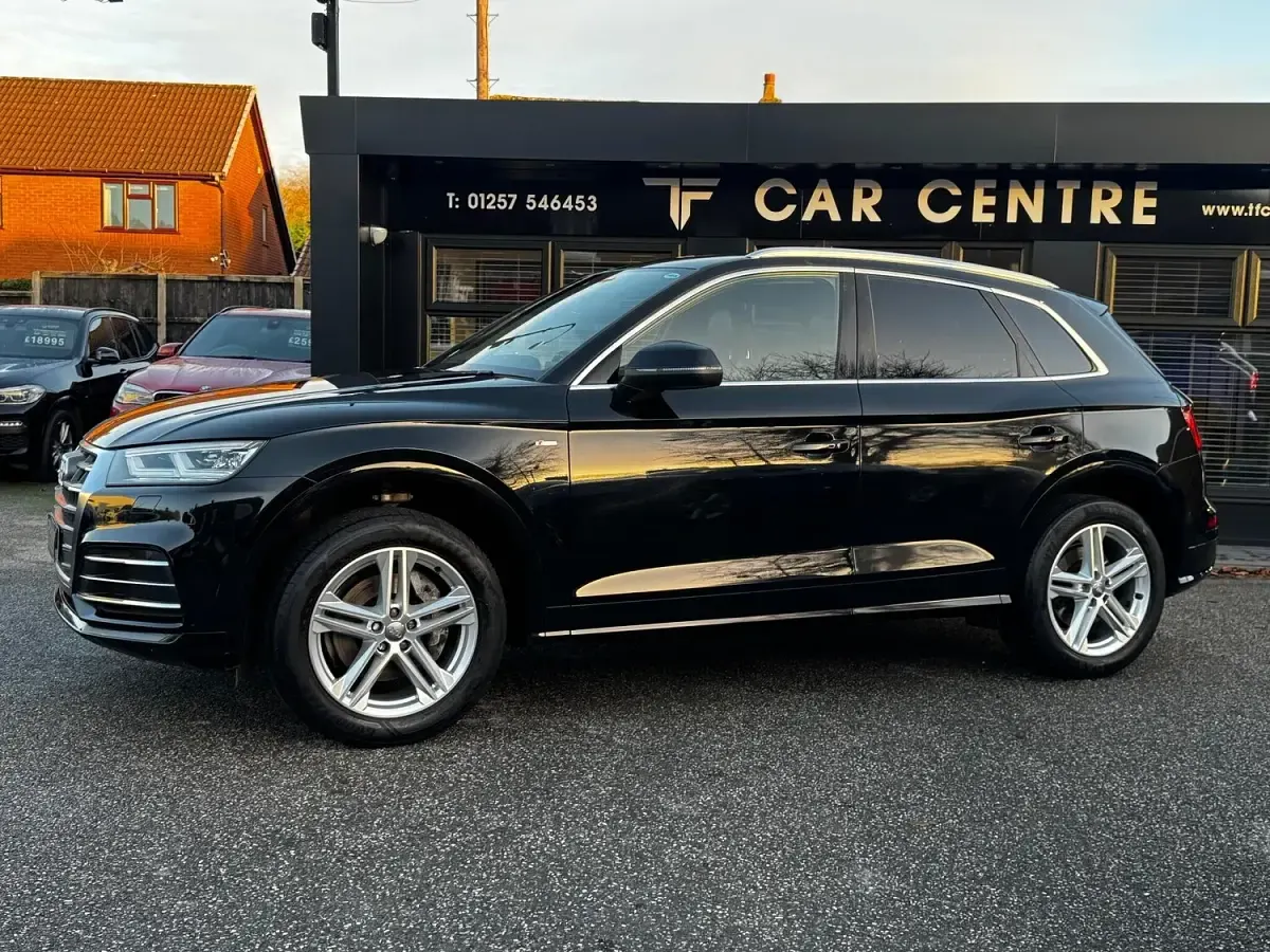 Used Audi Q5 S-Line 204 HP (150 kW) 2019 Black SUV
