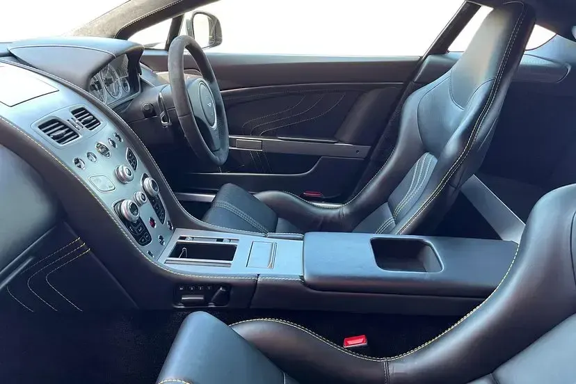 Used Aston Martin V8 Vantage 430 HP (316 kW) 2018 China grey Coupe