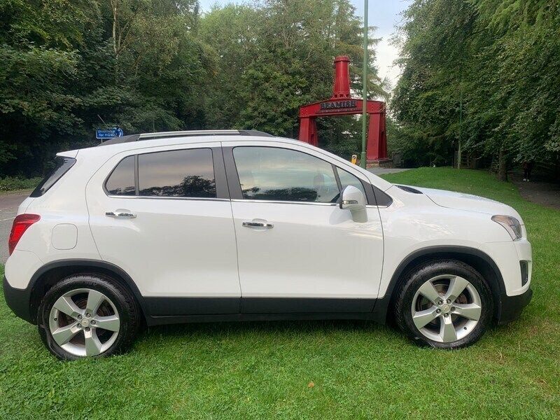 White Used 2014 Chevrolet Trax LT SUV | £2,999 - Image 1/4