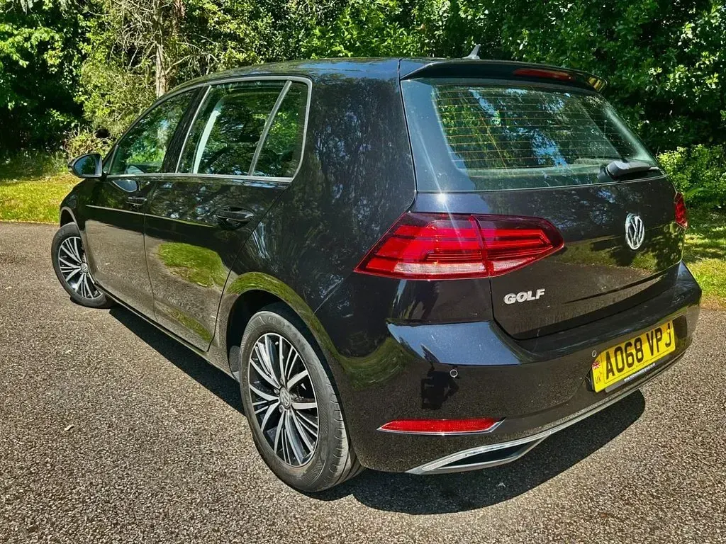 Used VW Golf VII SE 150 HP (110 kW) 2018 Black Hatchback