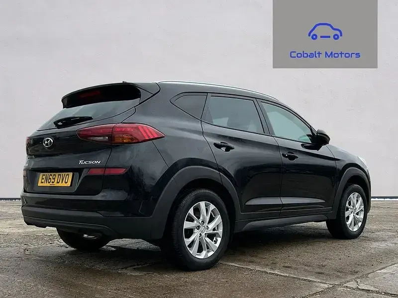 Used Hyundai Tucson SE 132 HP (97 kW) 2020 Black SUV