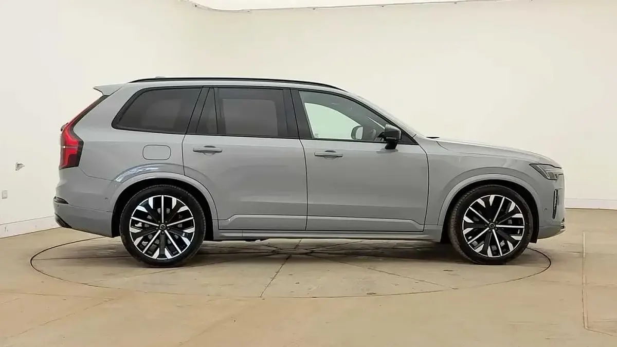 Used Volvo XC90 Ultra 455 HP (334 kW) 2025 Grey SUV