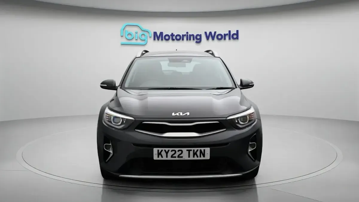 Used Kia Stonic 99 HP (72 kW) 2022 Grey SUV