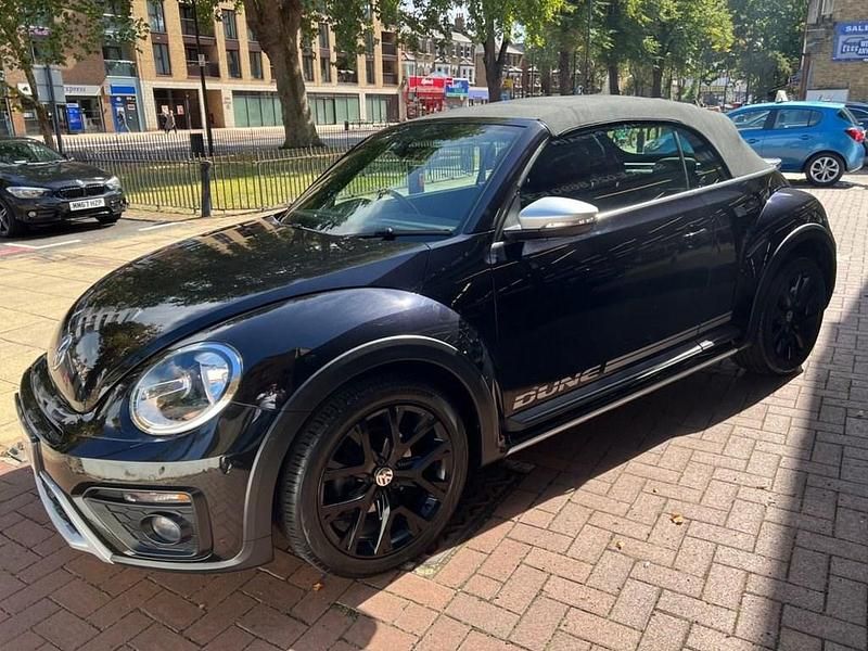 Used VW Beetle Dune 105 HP (77 kW) 2018 Black Hatchback