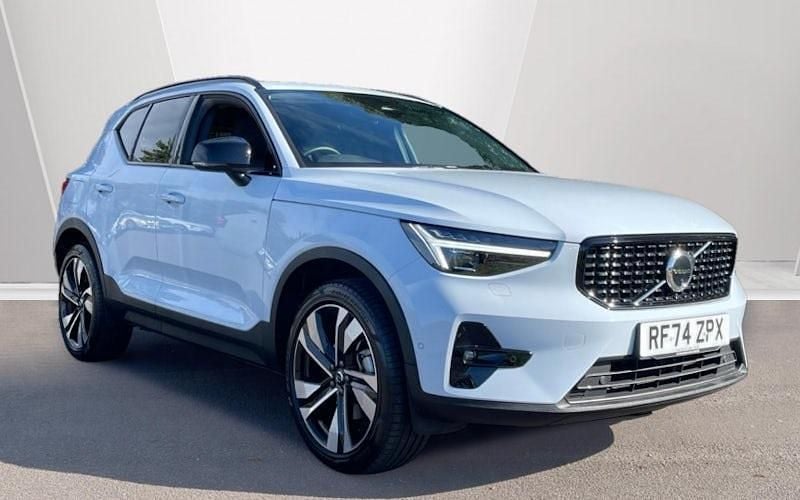 Used 2025 Volvo XC40 Ultra SUV | £36,690 (Expensive) - Image 1/4