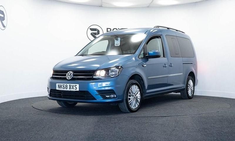 Used VW Caddy Maxi Life S 102 HP (75 kW) 2018 Blue MPV