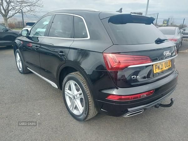 Begagnad Audi Q5 S-Line 2021 Svart SUV