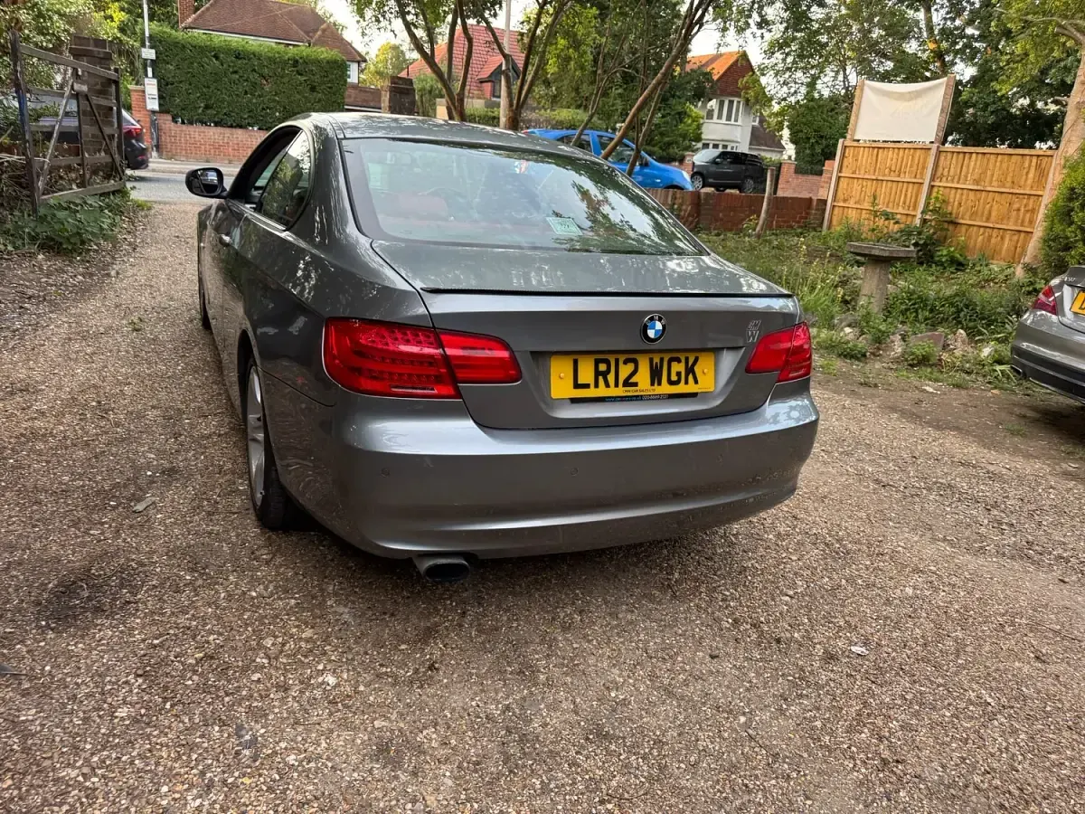 Used BMW 318 2012 Grey Coupe