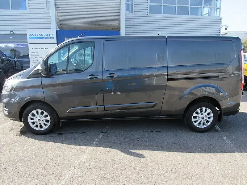 Used Ford Transit Custom Limited 170 HP (125 kW) 2023 Grey Van