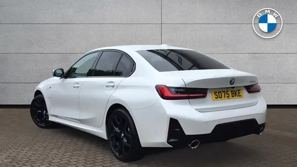 Used BMW 330e M Sport 288 HP (211 kW) 2026 White