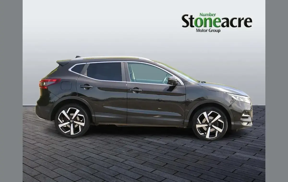 Used Nissan Qashqai Tekna 138 HP (101 kW) 2019 Black SUV