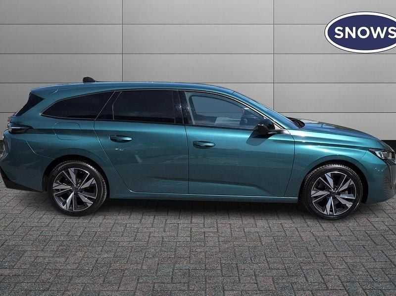 Blue Used 2022 Peugeot 308 Allure Estate | £14,919 (Fair price) - Image 1/4