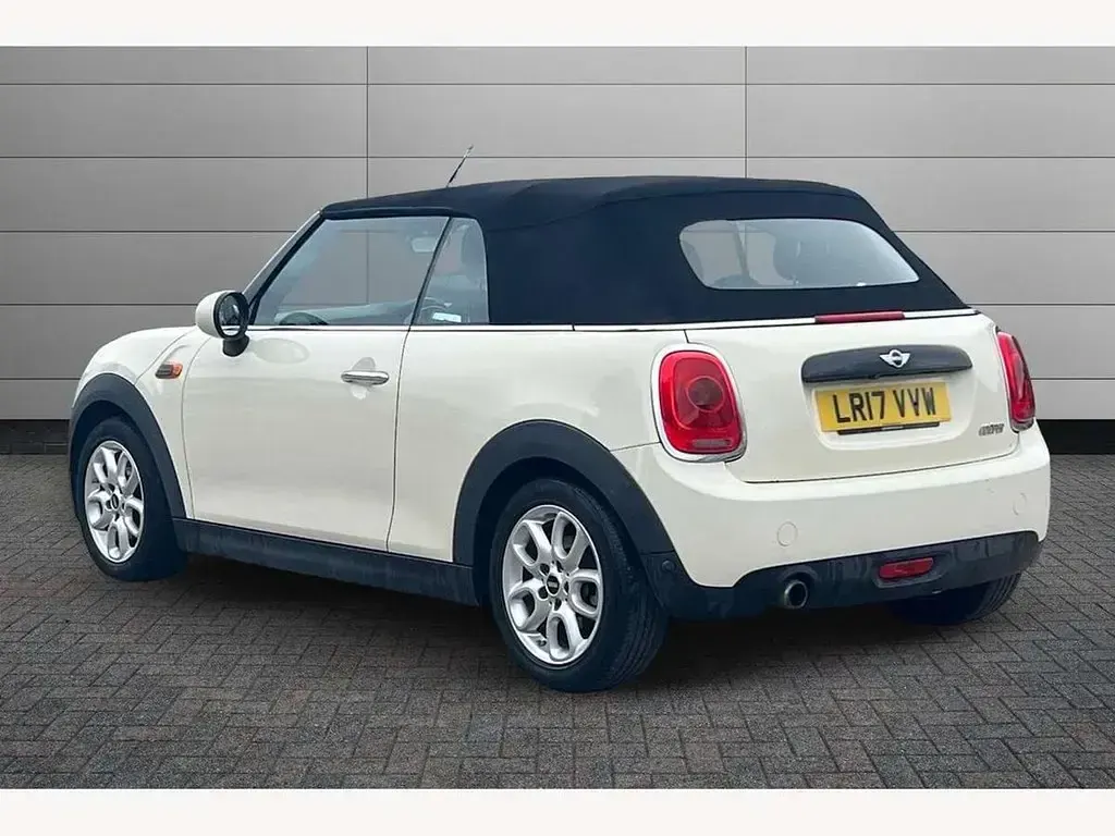 Used Mini Cooper Cabriolet 136 HP (100 kW) 2017 White Cabriolet