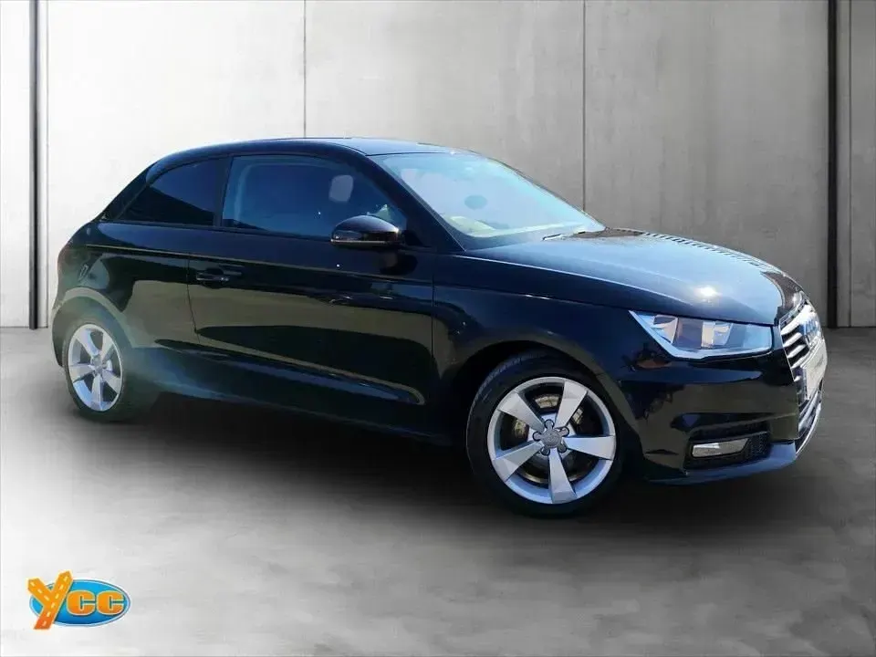 Usado Audi A1 Sport 116 HP (85 kW) 2015 Preto Citadino