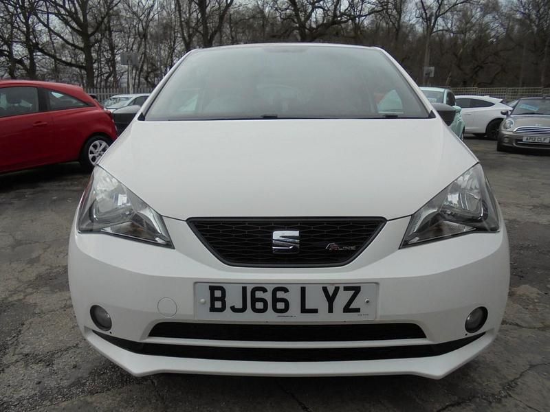 Used Seat Mii FR-Line 75 HP (55 kW) 2016 White Hatchback