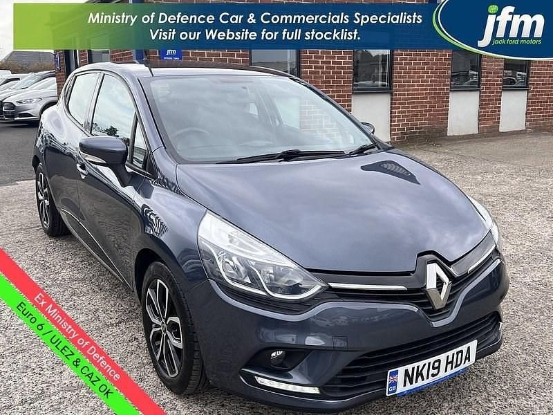 Titanium grey met Used 2019 Renault Clio IV Play Hatchback | £8,450 (Fair price) - Image 1/4