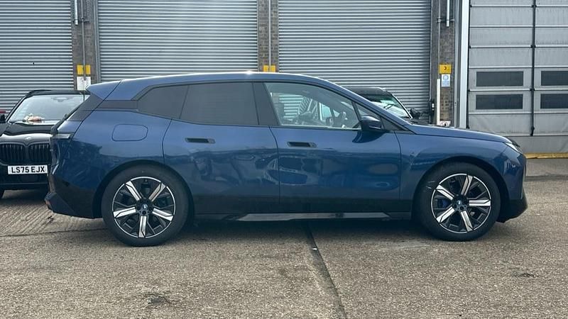Used BMW iX M Sport 236 kW (322 HP) 2022 Blue SUV
