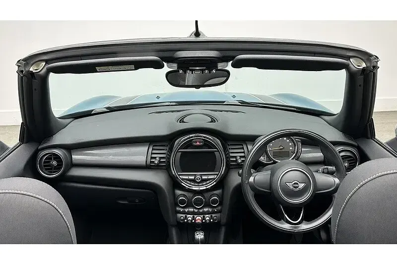 Used Mini Cooper Cabriolet 134 HP (98 kW) 2018 Turquoise Cabriolet